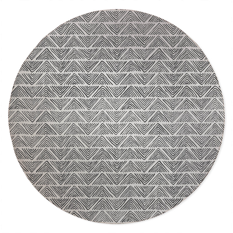 Chev Wave Stripe Non-Slip Outdoor Rug, Round 5'