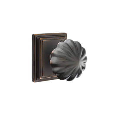 Ensemble de boutons de passage Emtek avec rosette Wilshire et bouton Melon