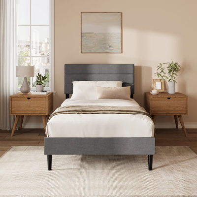 Structure de lit plateforme tapissier avec espace de rangement sous le lit de 6,7 po, support en fer, aucun sommier requis