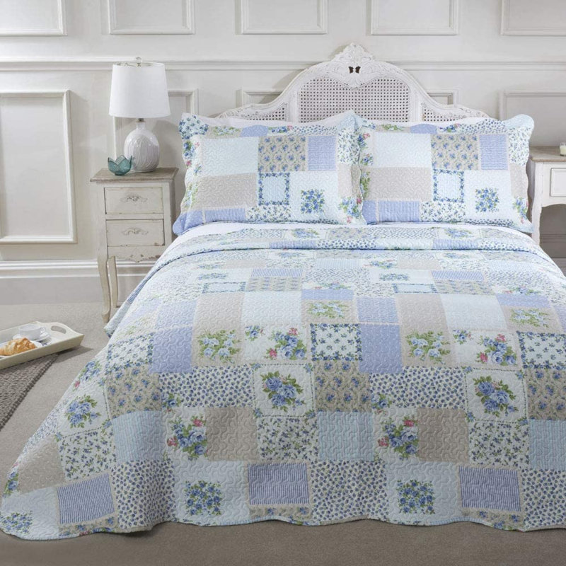 Haygarden Polyester Patchwork Bedspread with Pillow Shams, 250 x 250 cm Bedspread - 2 Pilllow Shams