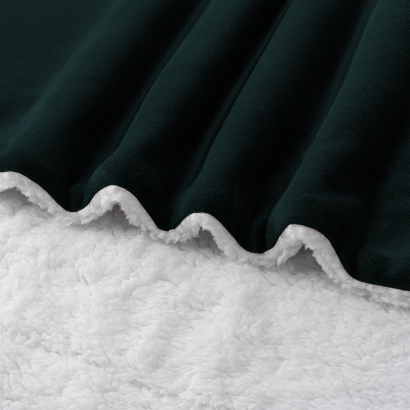 Super Soft Sherpa Fleece Blanket – Reversible Cozy Throw, 240 GSM, 240 cm x 200 cm, Emerald