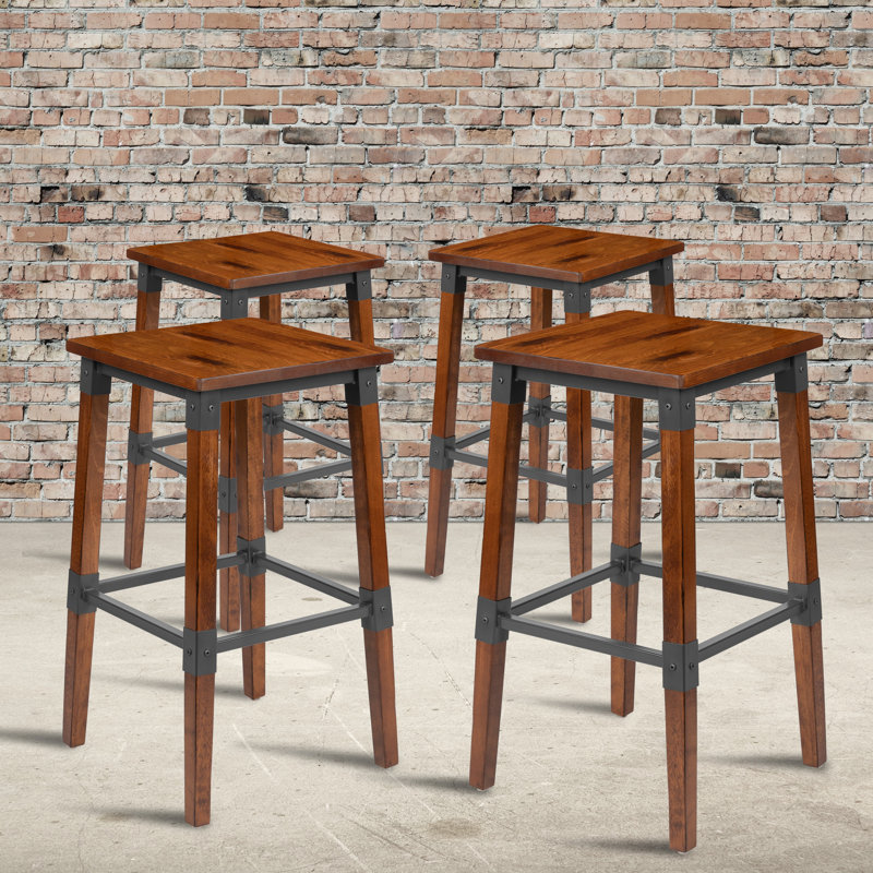 Tabouret de bar en bois, 4