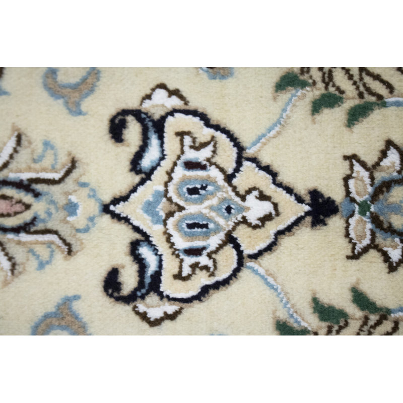 One-of-a-Kind 8'5 X 5'1 10-15 Years Old Area Rug in Cream