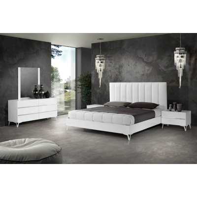 Amiah Piece Bedroom Set
