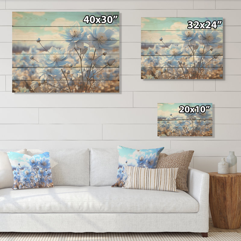 «Inviting Azure Flowers Field I - Flower Wood», art mural sur bois de pin naturel, H 10 po x l 20 po