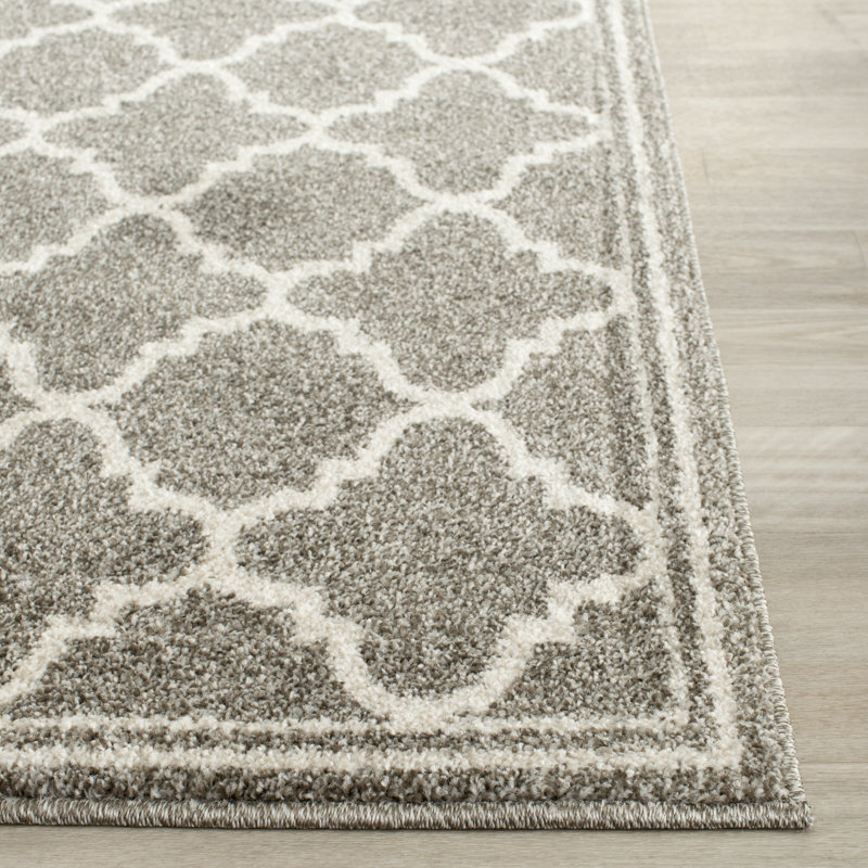 Dayana Geometric Area Rug, Rectangle 183 x 274 cm