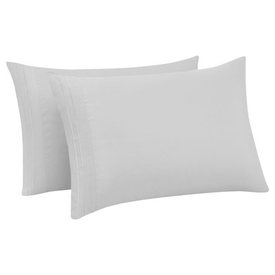 Taies d'oreiller luxueuses en microfibre brodée (paquet de 2) par Sweet Home Collection®