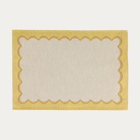 Tavola Scalloped Placemats