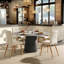 La table de salle à manger moderne en pierre frittée avec piédestal en bois massif optimise l'utilisation de l'espace-726847486