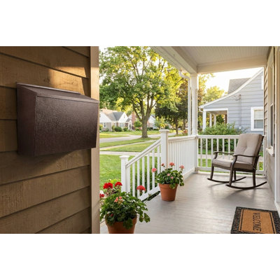 Outdoor wall-mounted large-capacity mailbox, made of galvanized steel rust-proof metal mailbox, measuring 15.7 inches × 9.9 inches × 4.9 inches, in a retro bronze color.