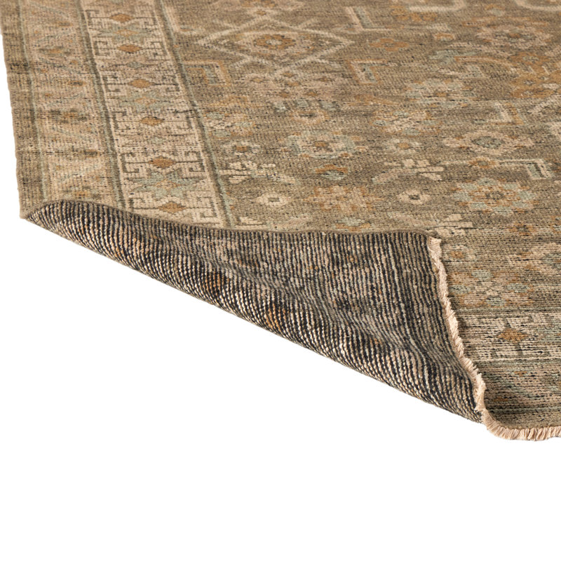 Kenli Wool Oriental Area Rug in Green, Rectangle 9' x 12'