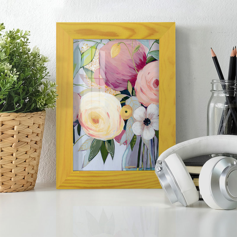Georgia Bouquet I, encadré sur papier, H 7 po x l 5 po x P 1 po, Jaune
