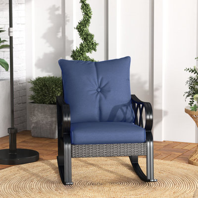 Chaise berçante d'extérieur avec rembourrage bleu marine. Fabrication et détails en aluminium. Élégant pour le patio, le confort du jardin rembourré - bleu marine. Base en métal robuste. Améliore le patio. L 36,5 po x P 27,44 po x H 35,5 po