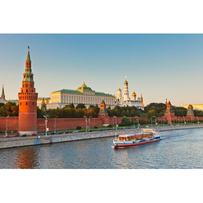 Moscow Kremlin - Wrapped Canvas Print