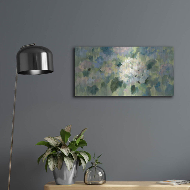 «Hydrangea Mosaic» par Silvia Vassileva, H 12 po x l 24 po