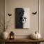 Art mural sur toile noir et blanc craquelé se dissolvant dans Halloween-1194075166