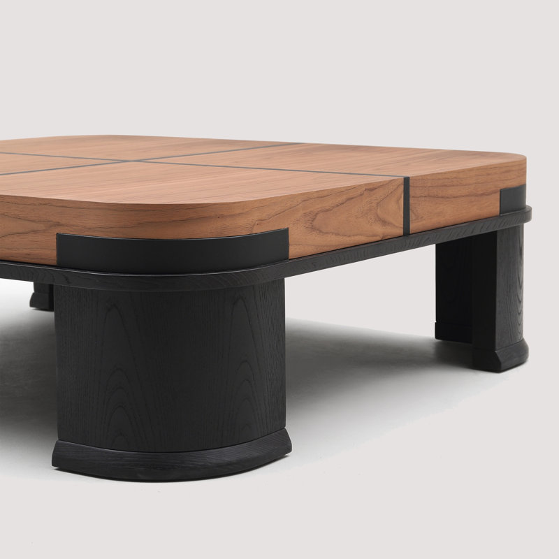 Table basse de style rétro classique français