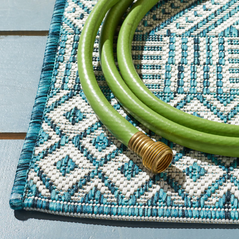 Milliken Ivory/Aqua Indoor/Outdoor Area Rug, Rectangle 4' x 5'7"