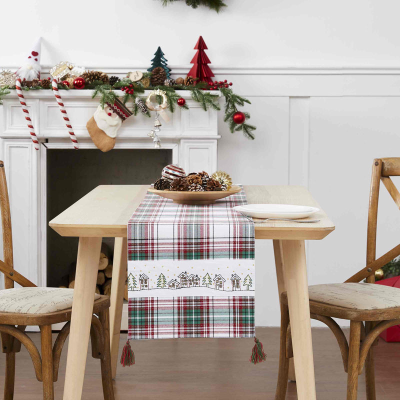 The Holiday Aisle® Holiday Kayelani Runner, 13" W x 90" L