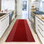 Tapis rouge touffeté à motif géométrique Everlea-499048331
