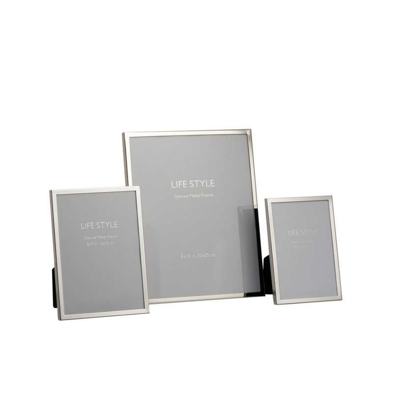Camara Silver Single Picture Frame, 26cm H x 20.5cm W x 0.5cm D