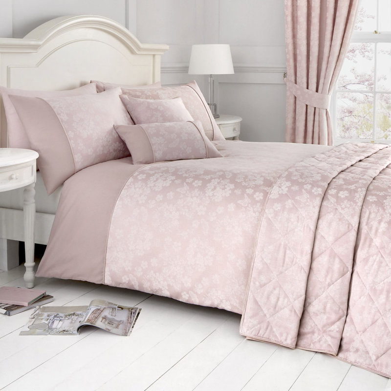 Avonia Polyester Floral Bedspread, Blush Pink