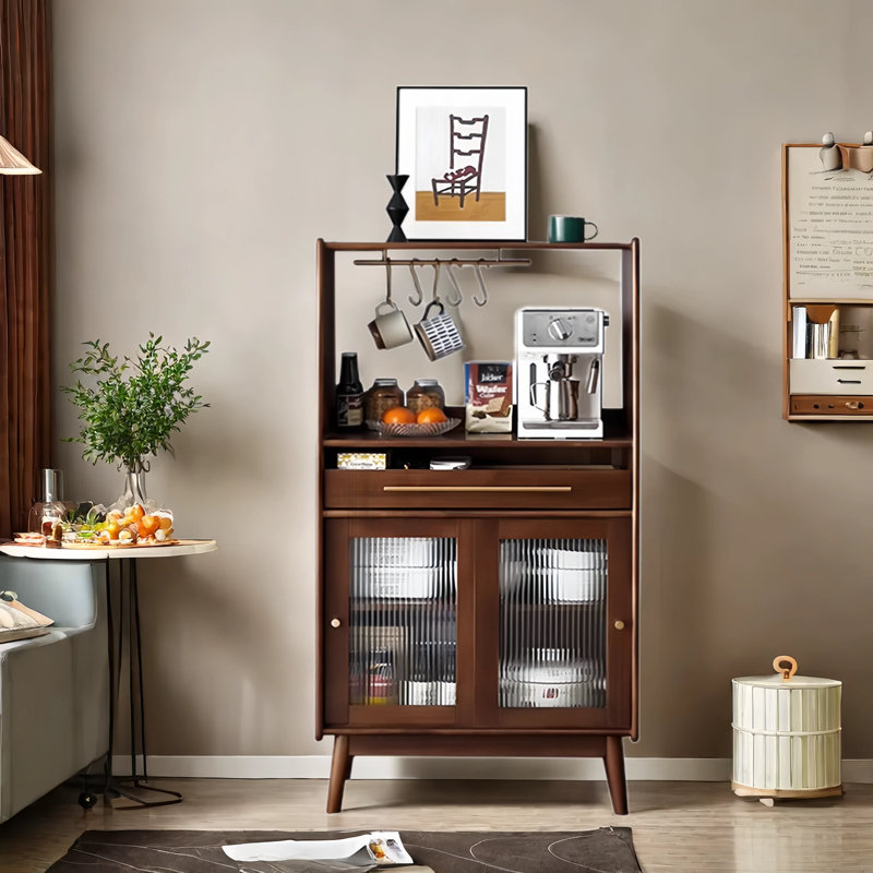 Semone, Walnut