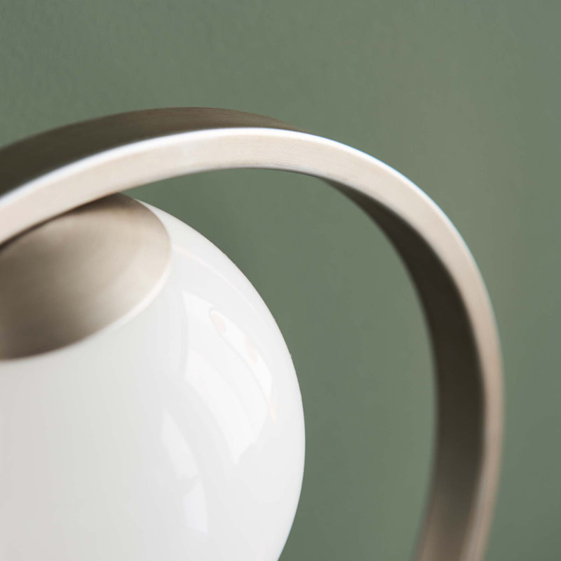 Suzan Metal Table Lamp