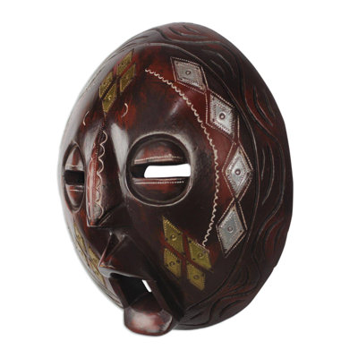 Masque en bois diamond face africain