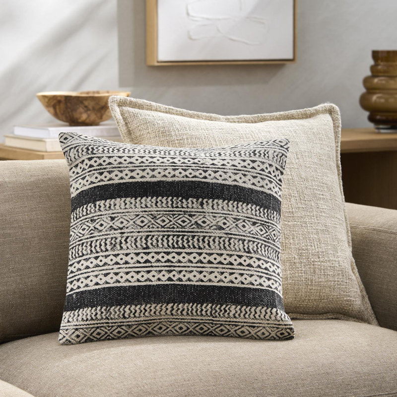 Oreiller carré en coton Zetta, Beige/noir, Inférieur, 22 po x 22 po