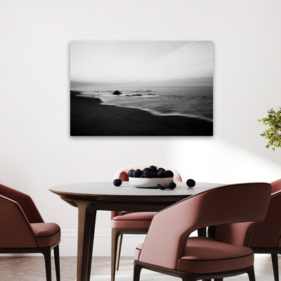 Tranquil Sands contemporain noir noir et blanc plage blanche mer calme