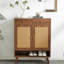 Armoire à chaussures multifonctionnelle moderne en MDF de couleur noyer minimaliste - se fond parfaitement dans le style nordique