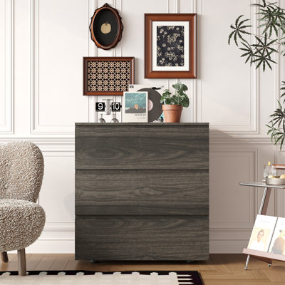 Villanova 3 - Drawer Bachelor's Chest