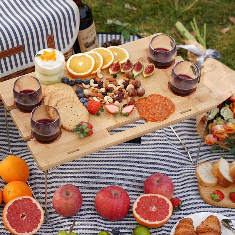 Ensemble de 4 paniers de pique-nique pour 4 personnes - Ensemble-cadeau panier de saule avec couverture et table à vin portative en bambou pour le camping et les fêtes en plein air