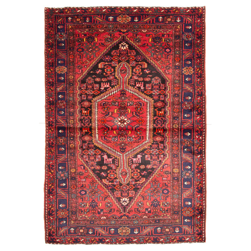 Tapis noir Anadol 5 pi 1 po x 7 pi 3 po