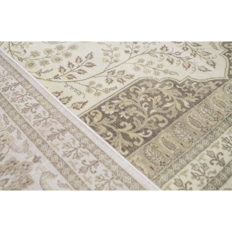 Hand Woven Wool Oriental Area Rug