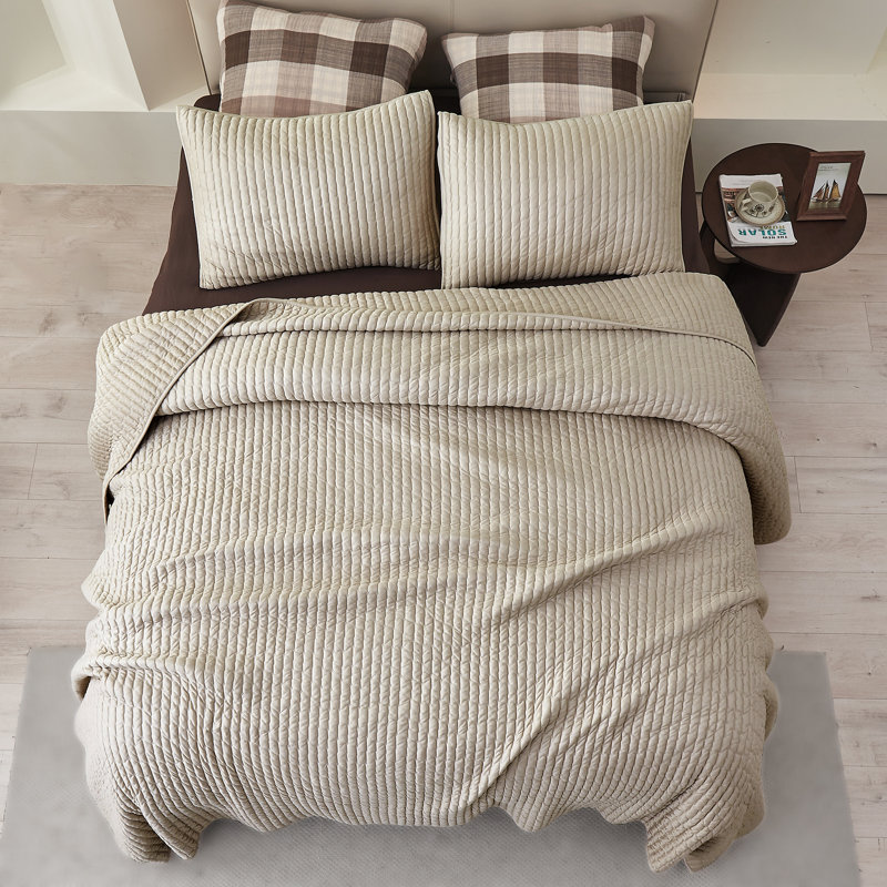 Poly Jersey Quilt Set 3 Pieces, Queen Quilt + 2 Standard Shams, Gray
