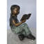 Statue en bronze de jeune fille portant et lisant un livre - Taille: L 18 po x l 9 po x H 16 po.