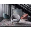 Fauteuil demi-tonneau en velours capitonné l 32 po Razia-558490009