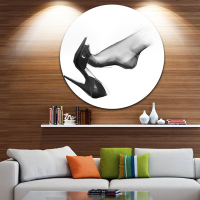 " Leg Wearing High Heel Shoe "