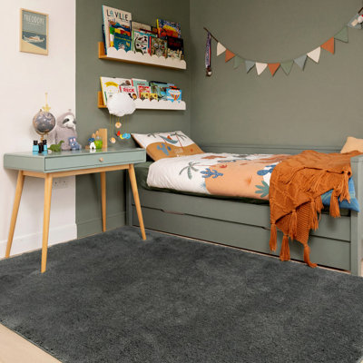 Abstract Machine Tufted Shag Area Rug