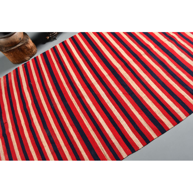 Grand kilim turc rétro en rouge pour une utilisation extérieure ou un salon de décoration intérieure - Design 9472 - rouge / beige