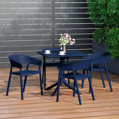 Ensemble repas carré pour 4 personnes