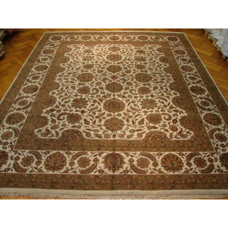 Hand Knotted Wool Oriental Rug