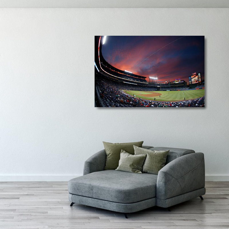 Turner Field, H 26 po x l 40 po
