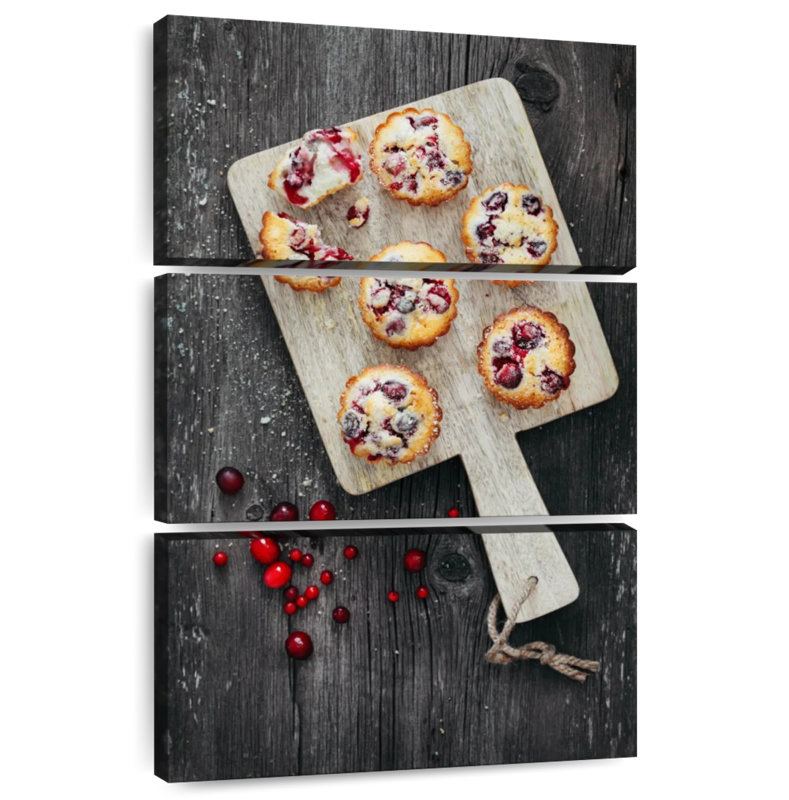 Cranberry Muffin Dessert, 32" H x 20" W