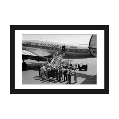 « années 1950 group of passagers », reproduction de photo sur toile tendue, "group of passagers à l’hélice avion washington dc"