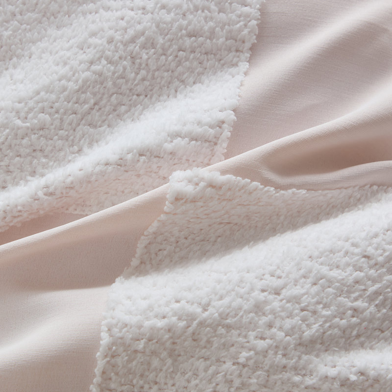 L'ensemble de literie en chenille pour enfants comprend un ensemble de draps de Sweet Home Collection®, Double