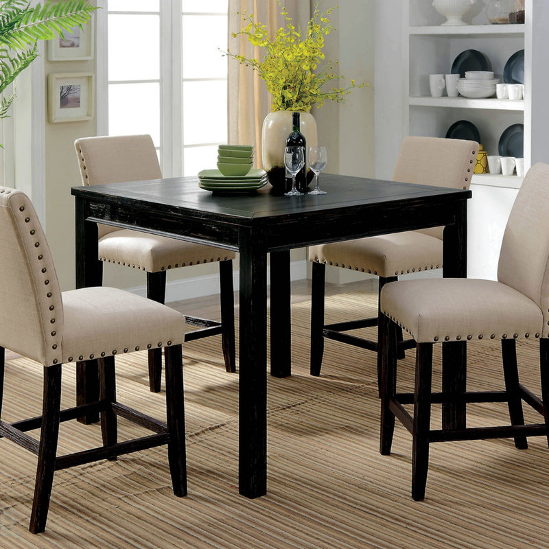 Ensemble de table de salle à manger à hauteur de comptoir 5 pièces de style rustique avec chaises en tissu, détails vieillis et garniture cloutée pour des repas élégants
