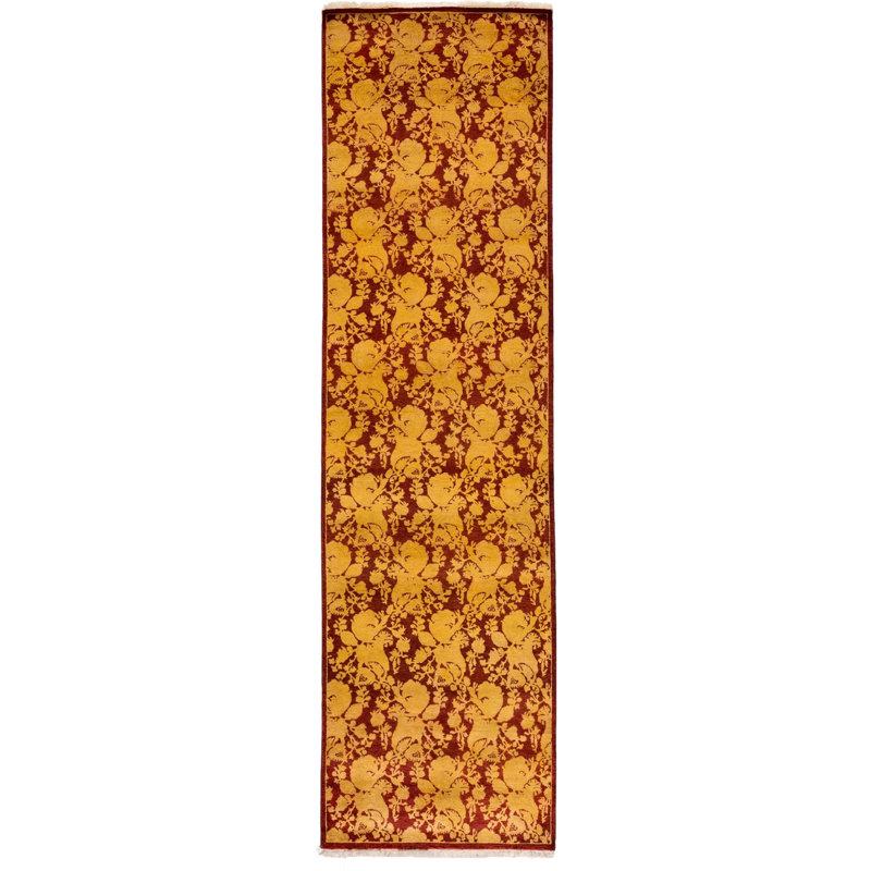 Classic One-of-a-Kind 2' 7" X 9' 8" Hand Knotted Area Rug